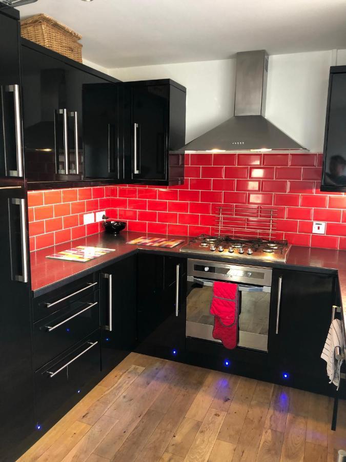 Six By The Sea - 1 Bed House - A Little Something For Everyone Saint Columb Minor Exterior foto